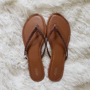 Summer flip-flop. Size 9. ARDENE